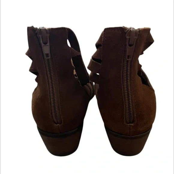 Carlos by Carlos Santana Vanna Strappy Suede Ankle Boots Booties Cutouts 9 M - Picture 2 of 6